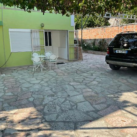 סרנדה Apartamente Gleni מראה חיצוני תמונה