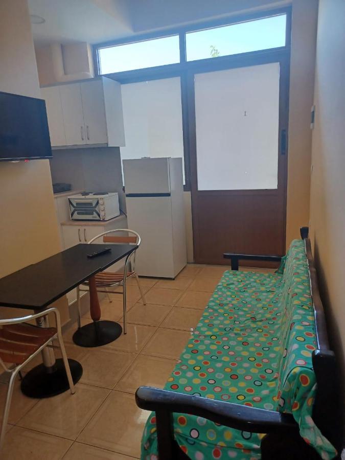סרנדה Apartamente Gleni מראה חיצוני תמונה