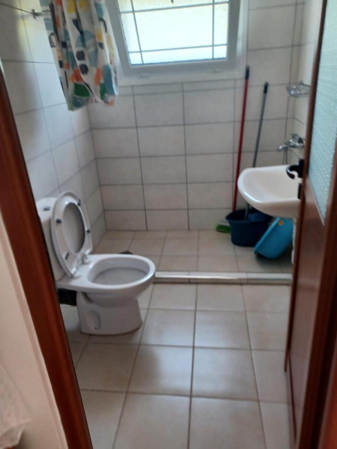 סרנדה Apartamente Gleni מראה חיצוני תמונה