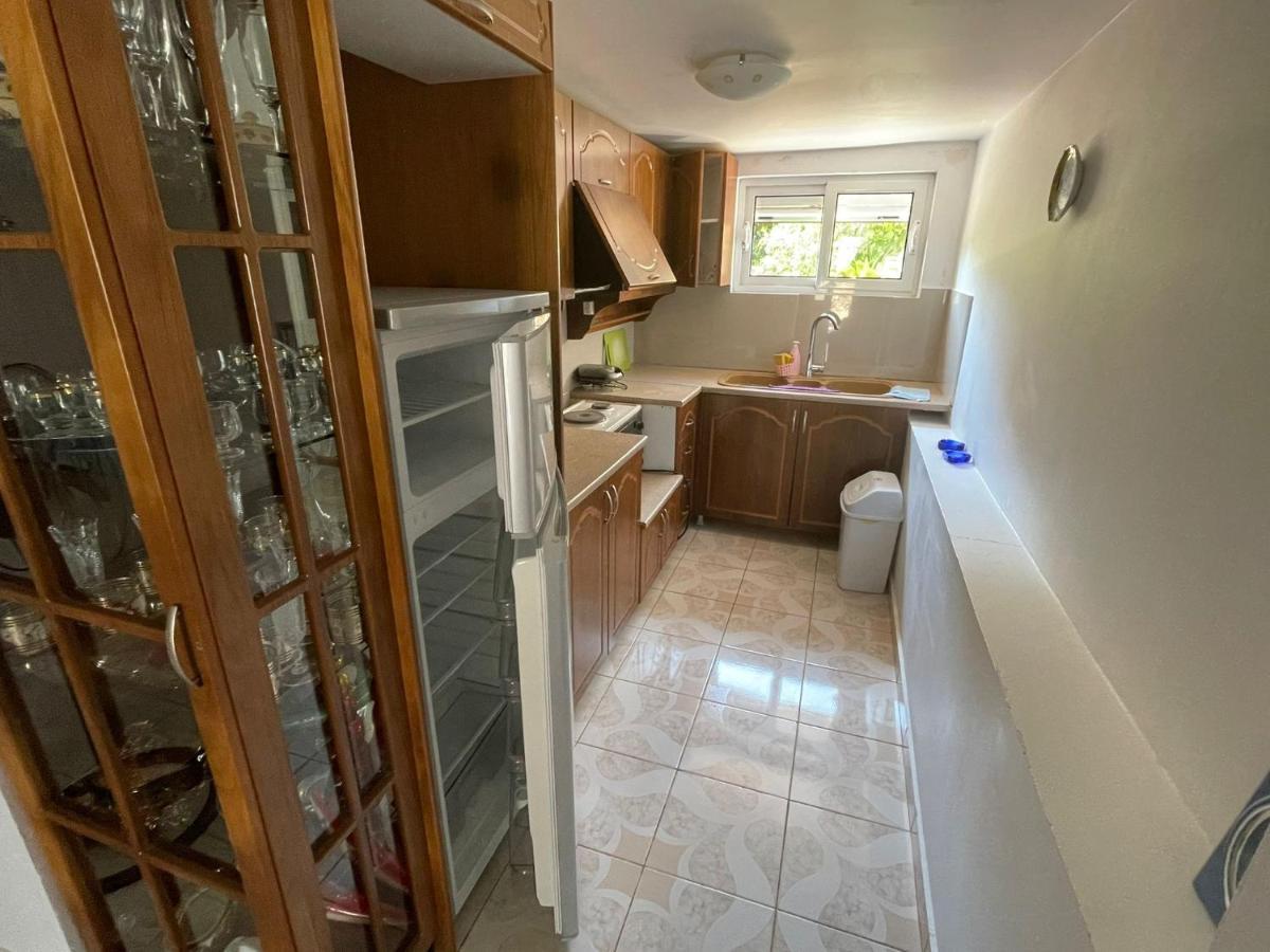 סרנדה Apartamente Gleni מראה חיצוני תמונה